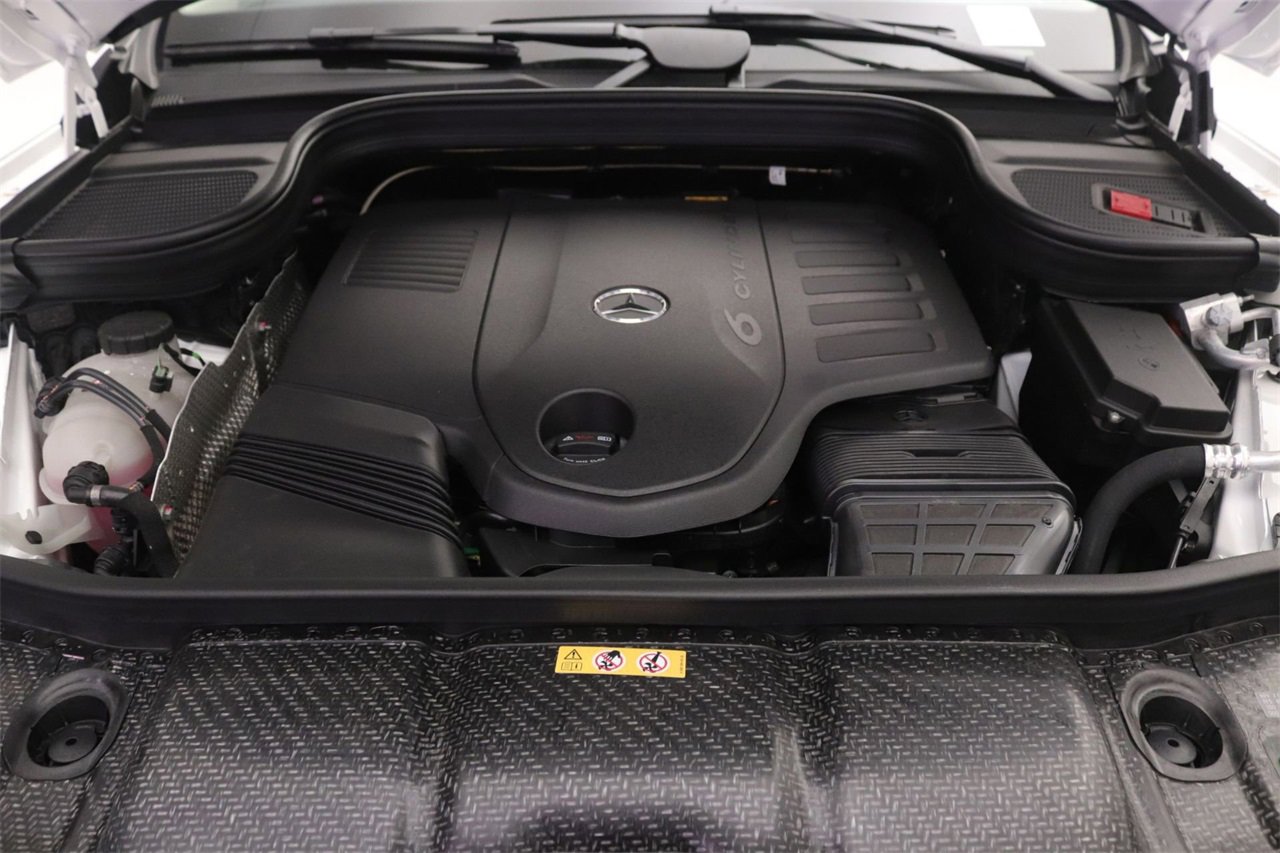 New 2026 Mercedes-Benz GLS 450 4MATIC image 11
