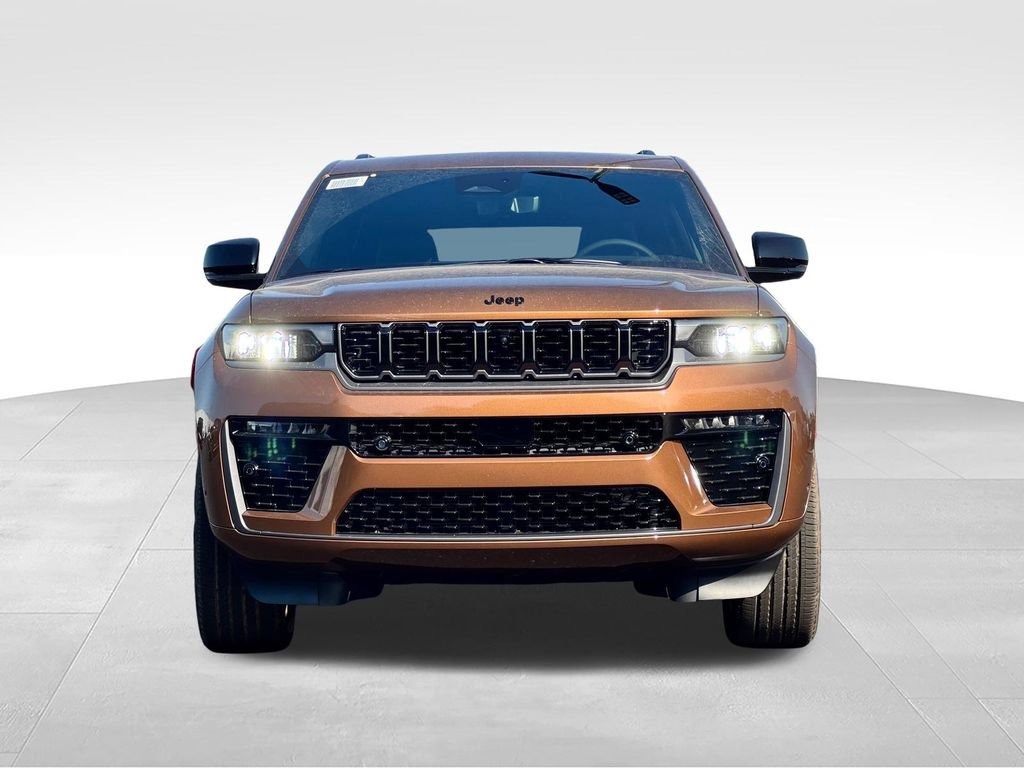 New 2027 Jeep Grand Cherokee Limited AWD/4WD image 2