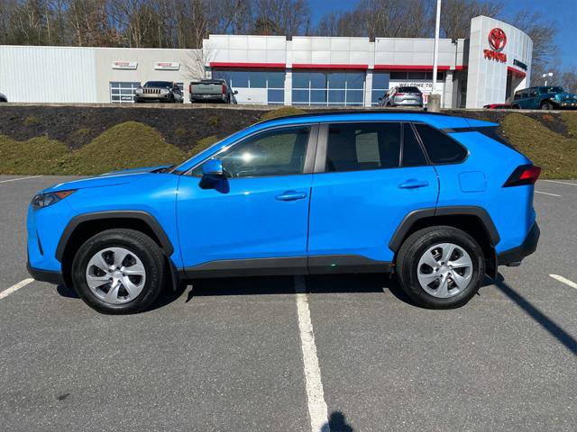Certified 2020 Toyota RAV4 LE AWD/4WD image 2