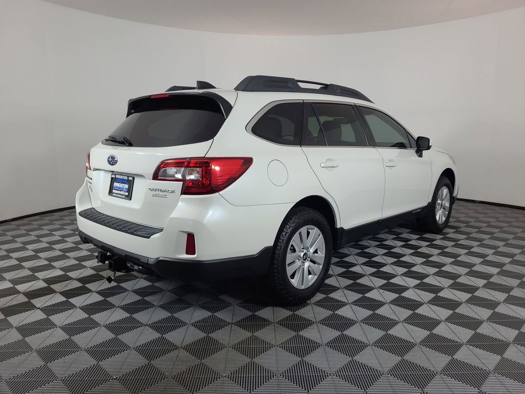 Used 2017 Subaru Outback 2.5i Premium AWD/4WD image 3