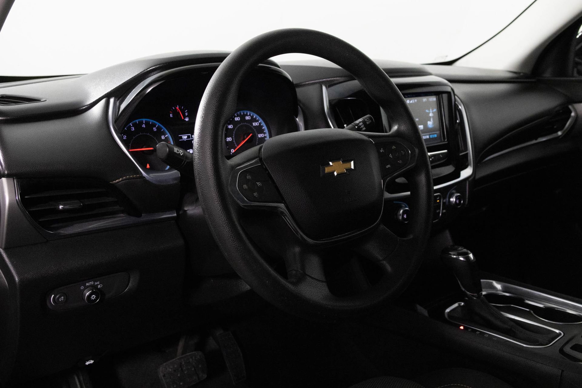 Used 2019 Chevrolet Traverse LS image 5