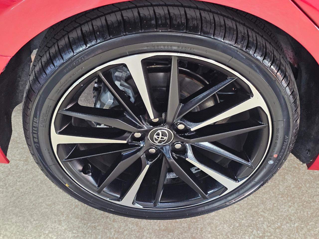 Used 2020 Toyota Camry XSE image 57