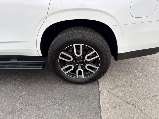 Used 2022 GMC Yukon AT4 image 34