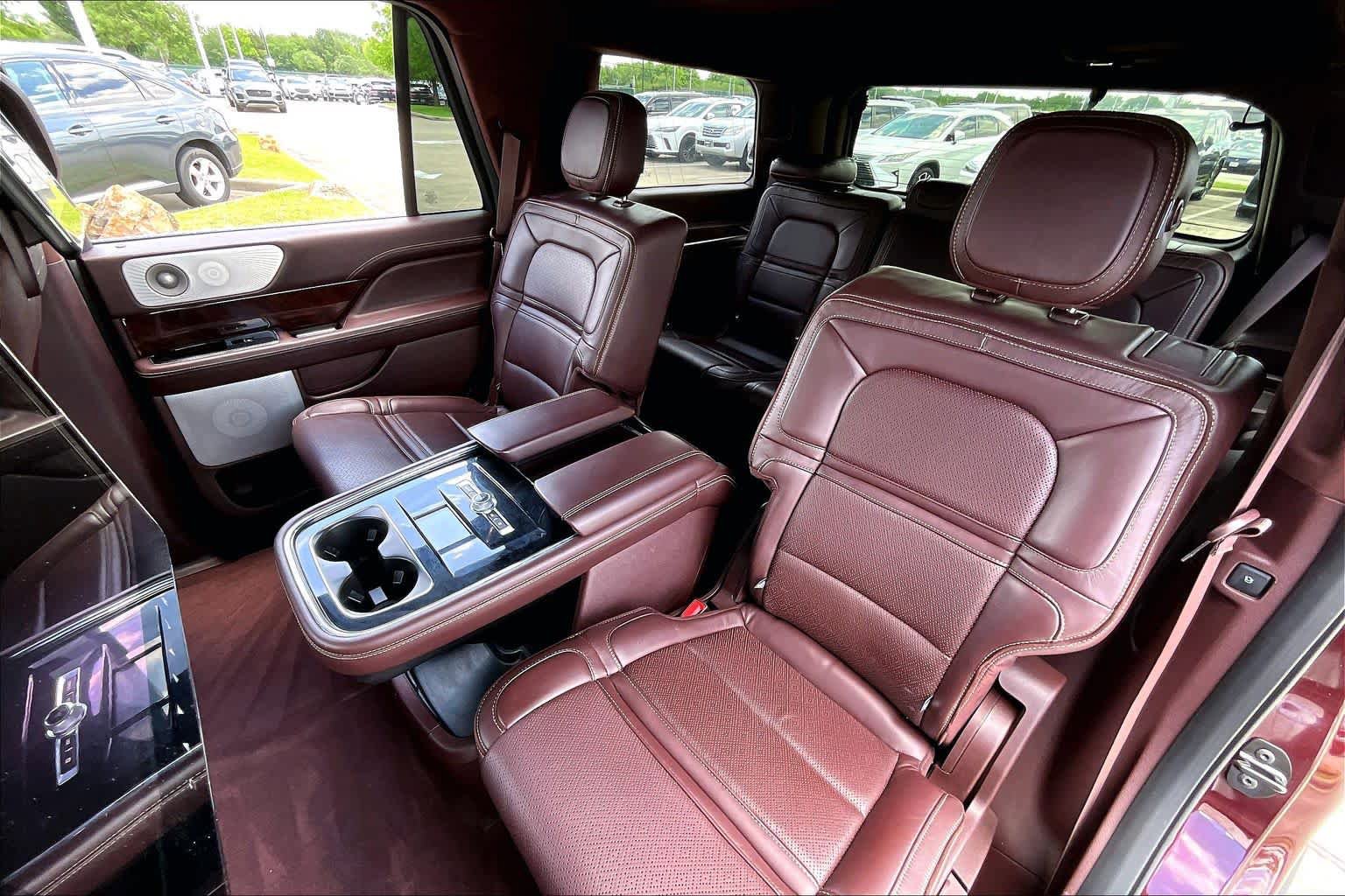 Used 2018 Lincoln Navigator Black Label w/ Cargo Package AWD/4WD image 18