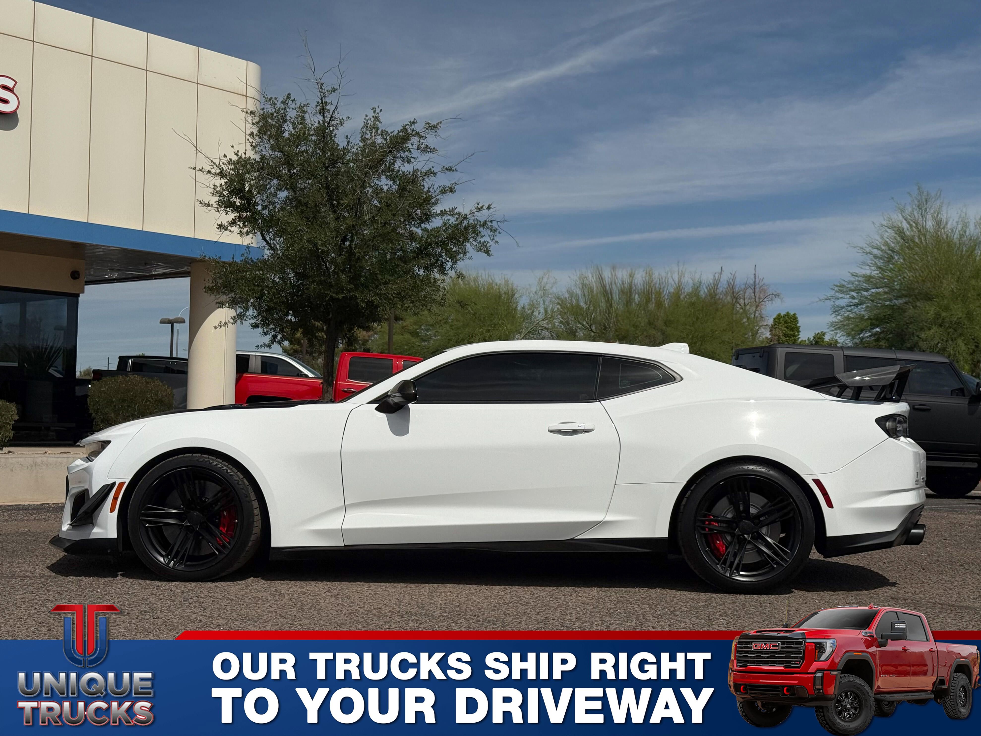 Used 2021 Chevrolet Camaro ZL1 RWD image 11