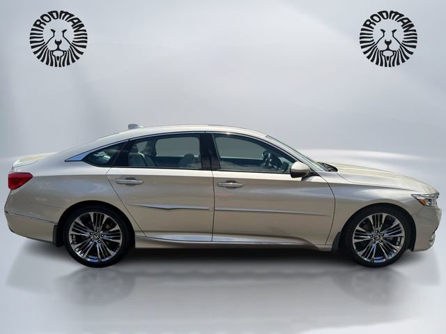 Used 2018 Honda Accord Touring image 4