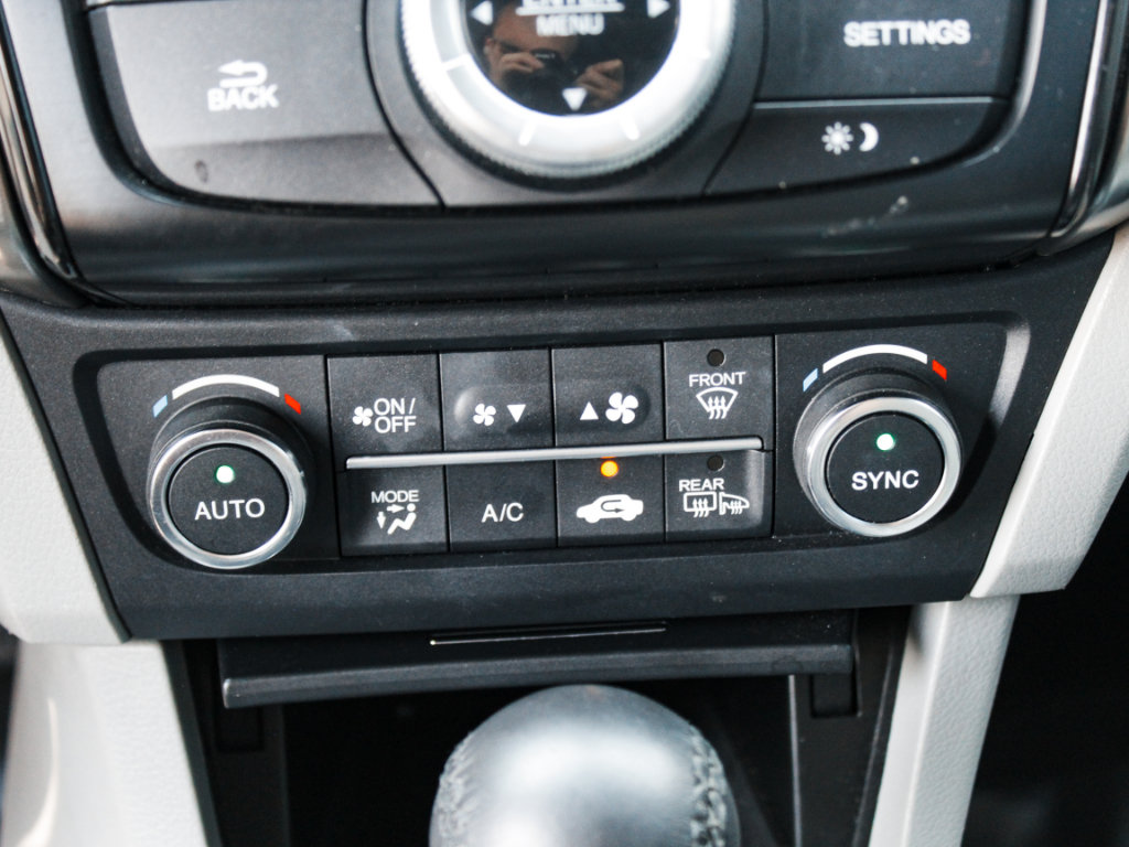 Used 2020 Acura ILX FWD image 19