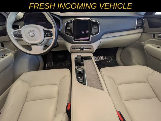 Used 2023 Volvo XC90 B6 Plus image 13