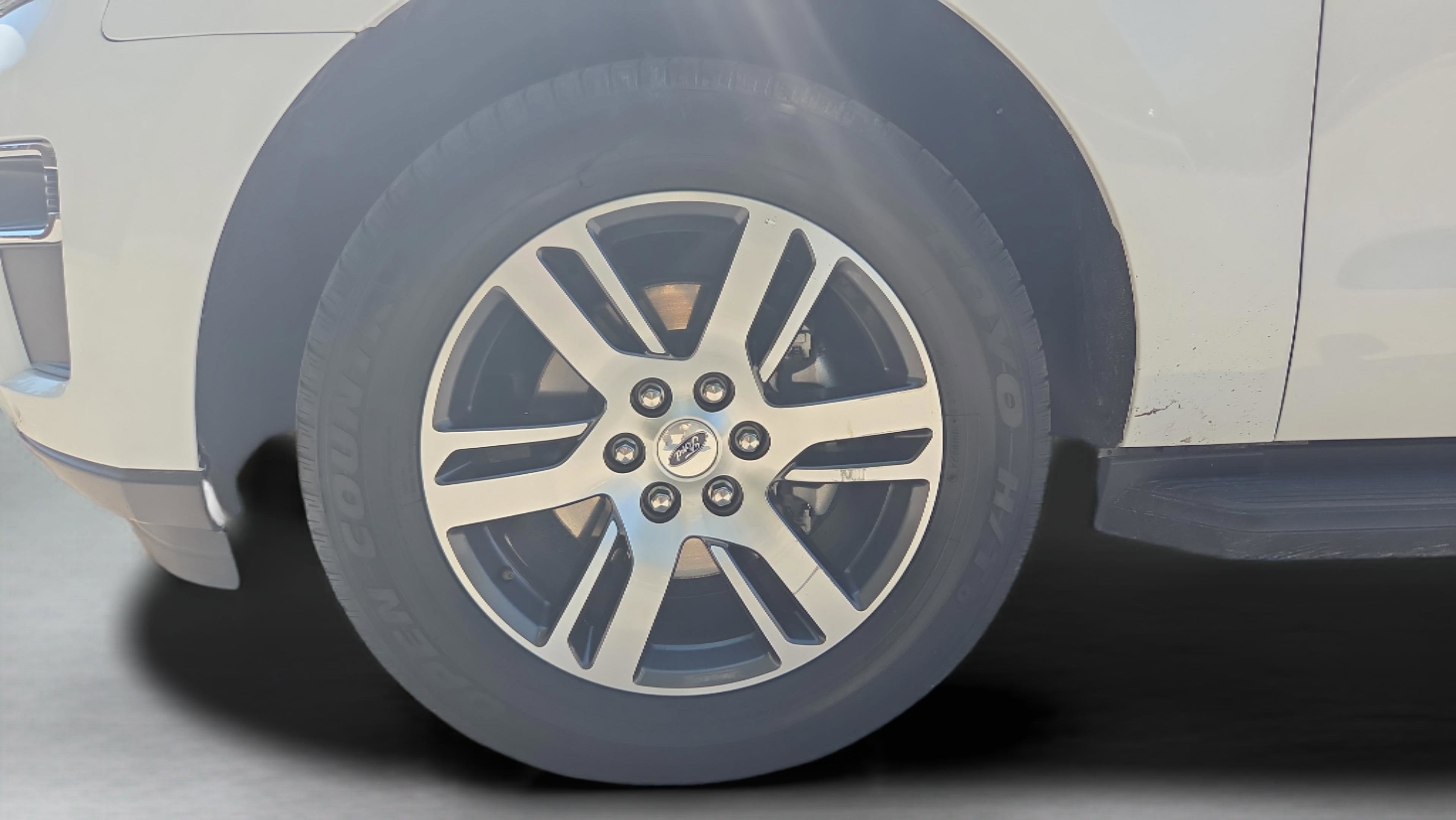 Used 2024 Ford Expedition Limited image 9