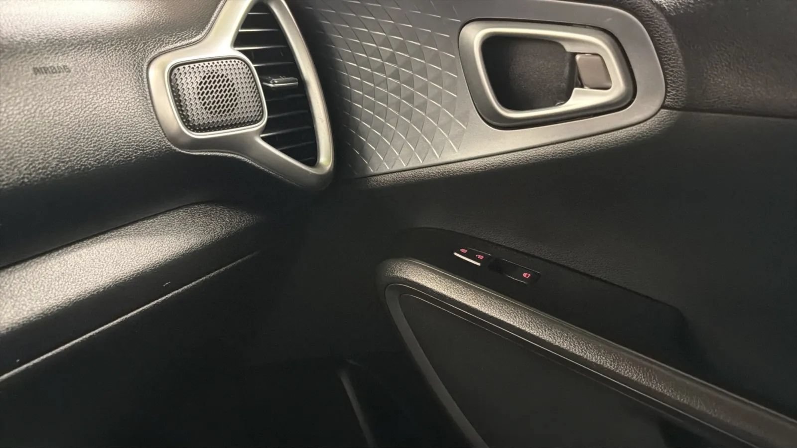 Used 2020 Kia Soul S FWD image 16
