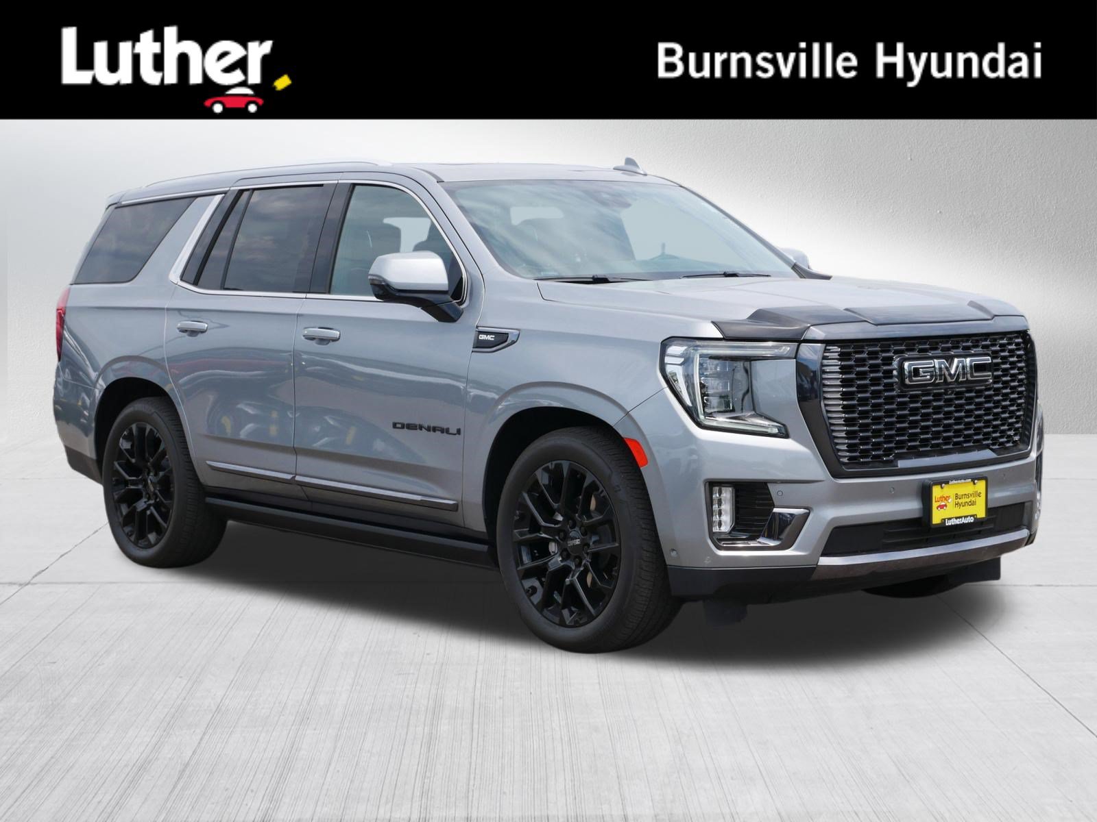 Used 2024 GMC Yukon Denali Ultimate AWD/4WD image 1