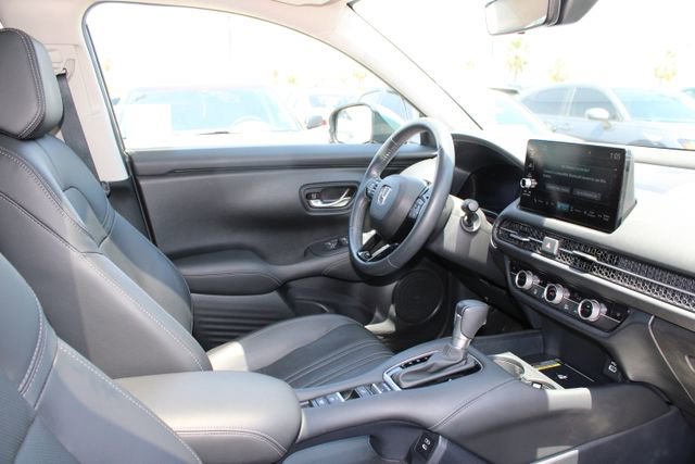 Used 2024 Honda HR-V EX-L image 5