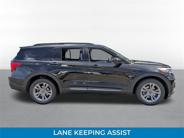 Certified 2022 Ford Explorer XLT w/ Equipment Group 202A image 2
