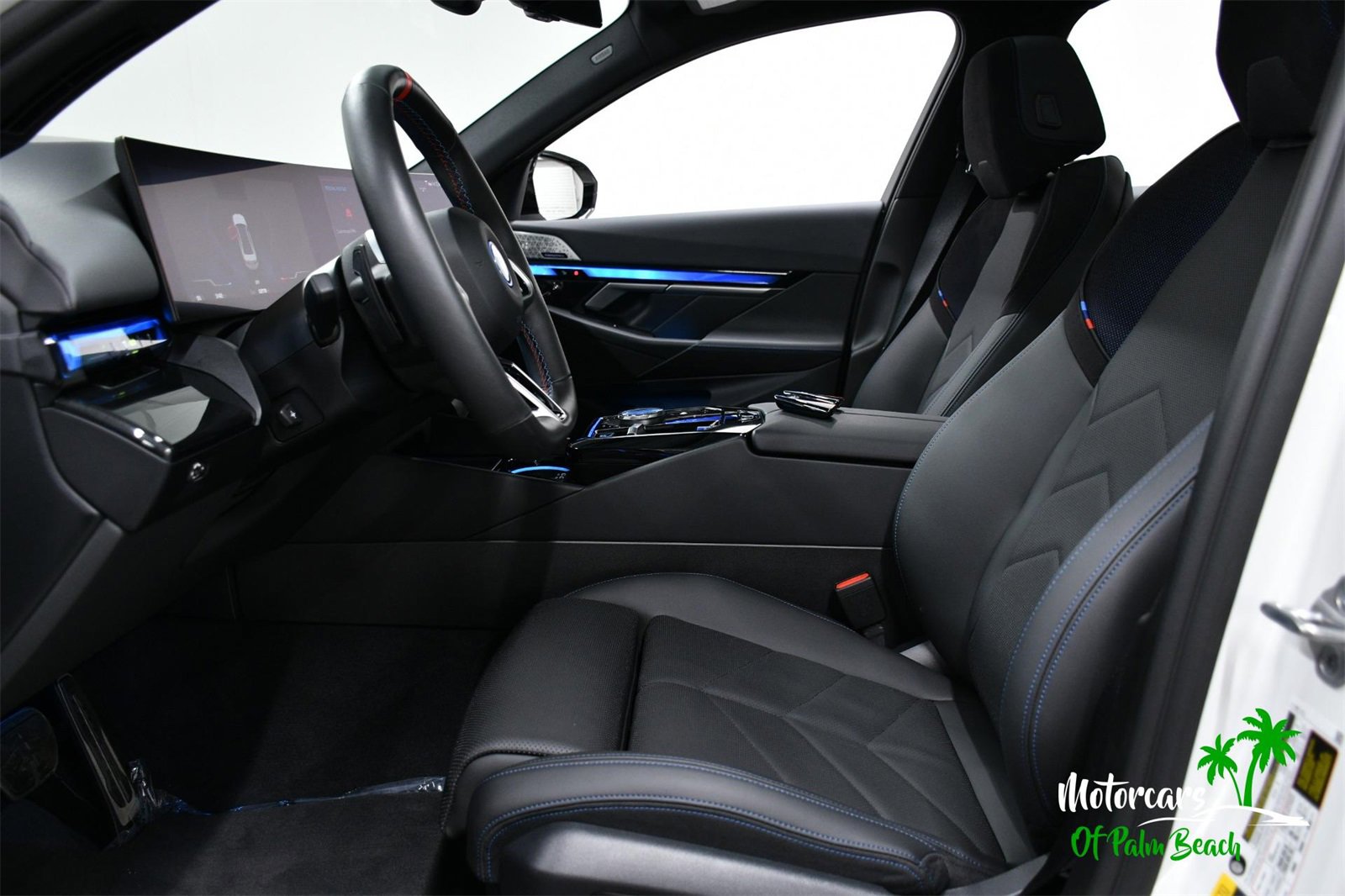 Used 2025 BMW i5 M60 w/ Premium Package image 24