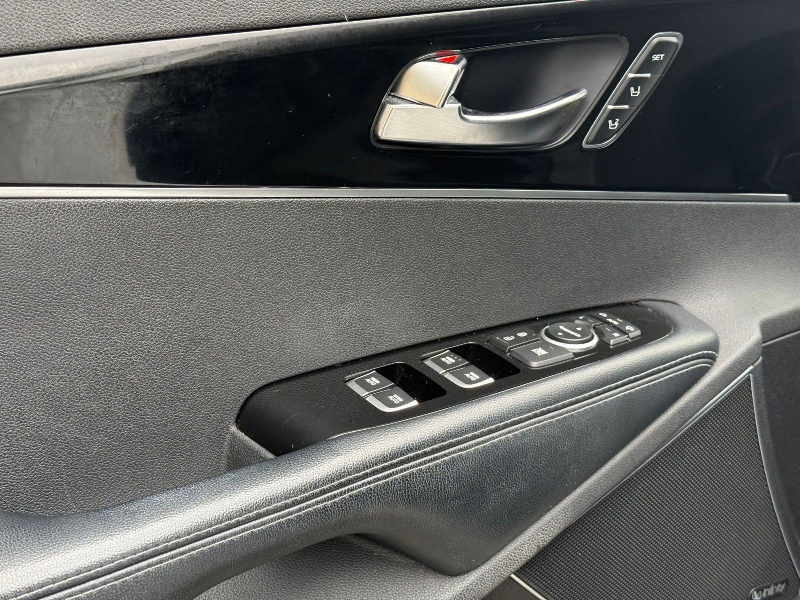 Used 2016 Kia Sorento SX image 14