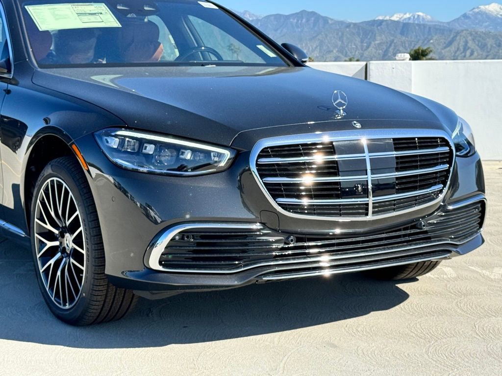 Used 2024 Mercedes-Benz S 580 4MATIC Sedan image 3