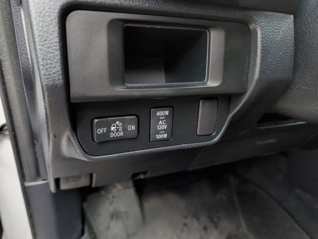 Used 2016 Toyota Tacoma TRD Sport w/ Towing Package AWD/4WD image 30