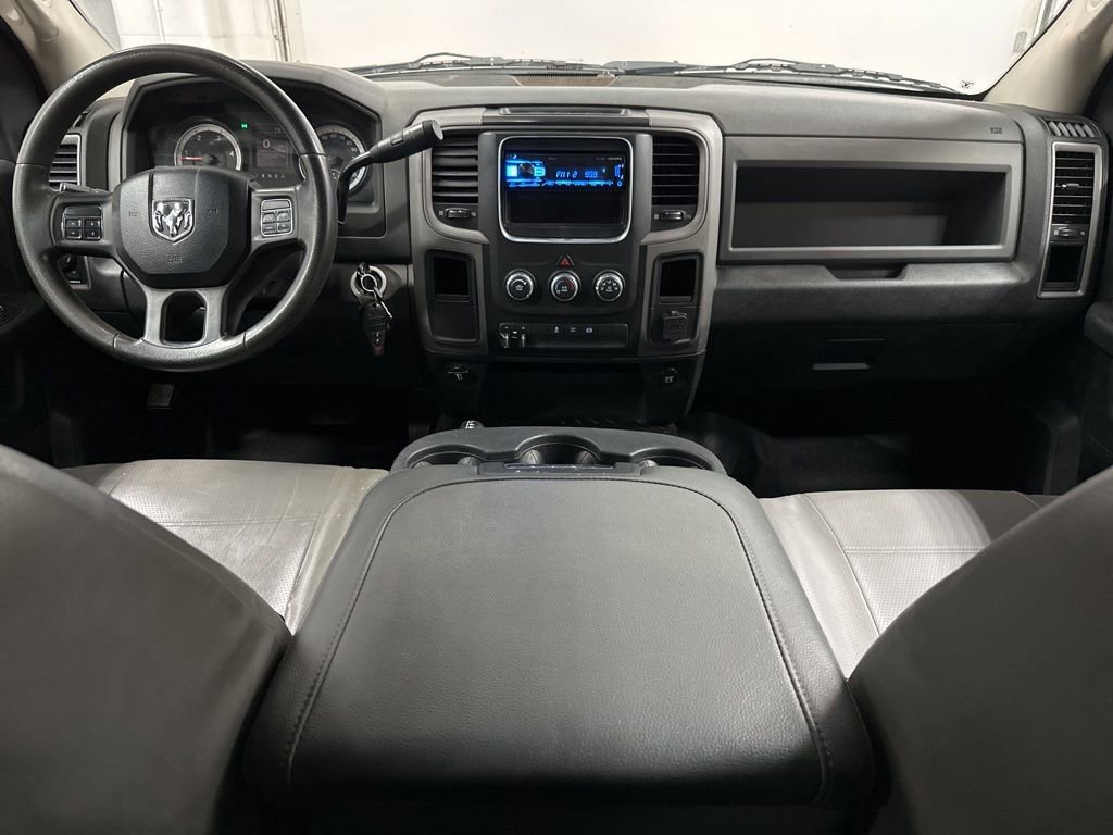 Used 2014 RAM 3500 Tradesman w/ Chrome Appearance Group image 25