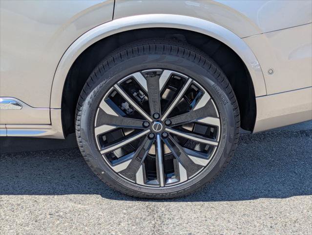 New 2026 Volvo XC90 T8 Ultra w/ Protection Package AWD/4WD image 6