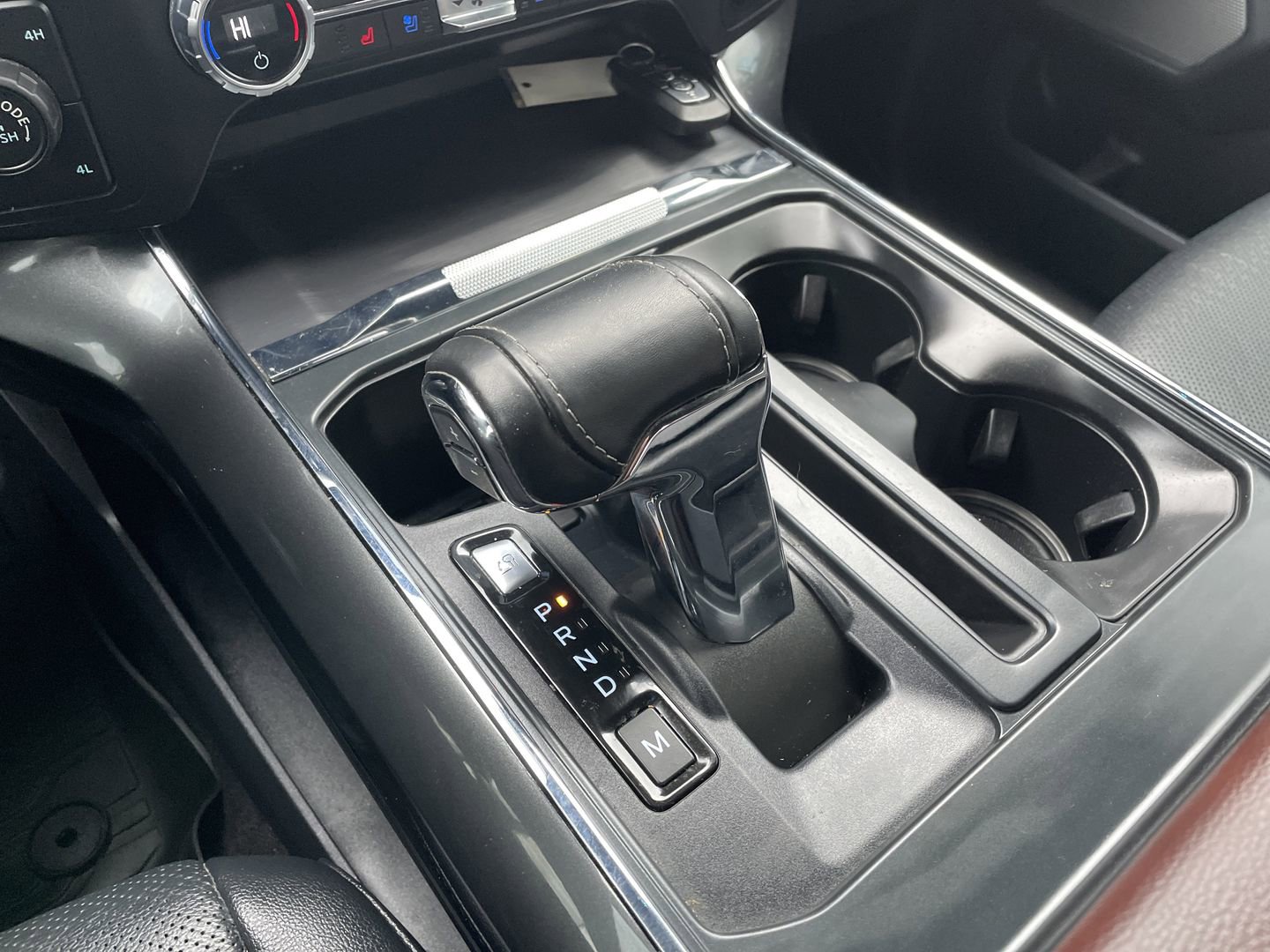 Used 2021 Ford F150 Lariat w/ Max Trailer Tow Package image 19