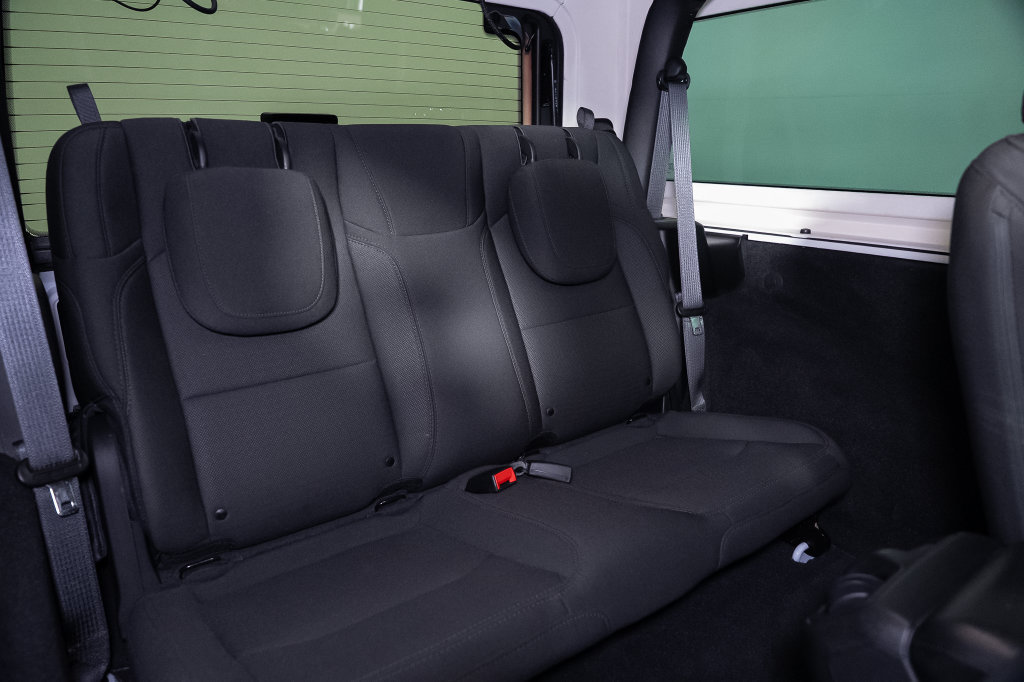 Used 2023 Jeep Wrangler Sport AWD/4WD image 23
