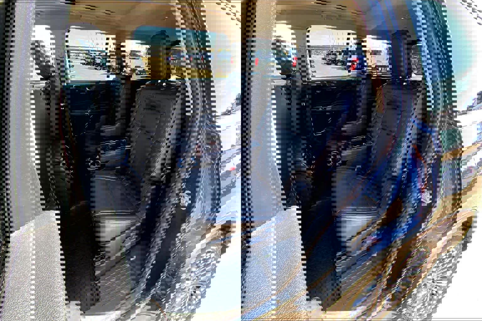 Used 2023 Lincoln Aviator Reserve w/ Equipment Group 201A image 21