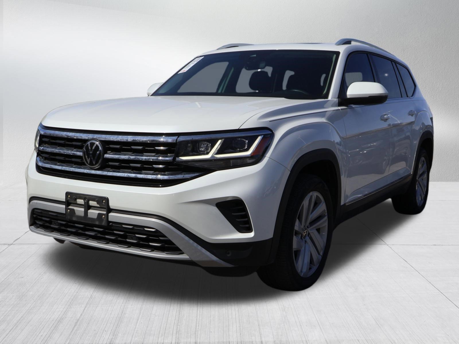 Used 2023 Volkswagen Atlas SEL image 3