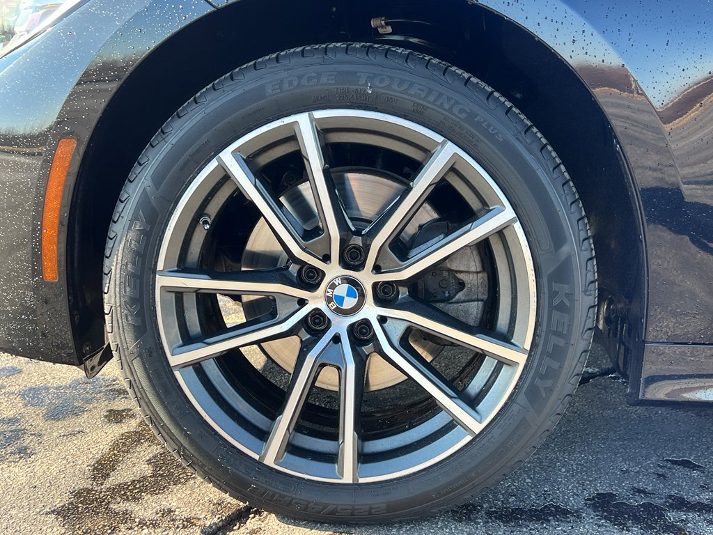 Used 2020 BMW 330i xDrive Sedan w/ Convenience Package image 9