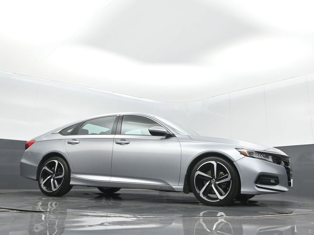 Used 2018 Honda Accord Sport image 29