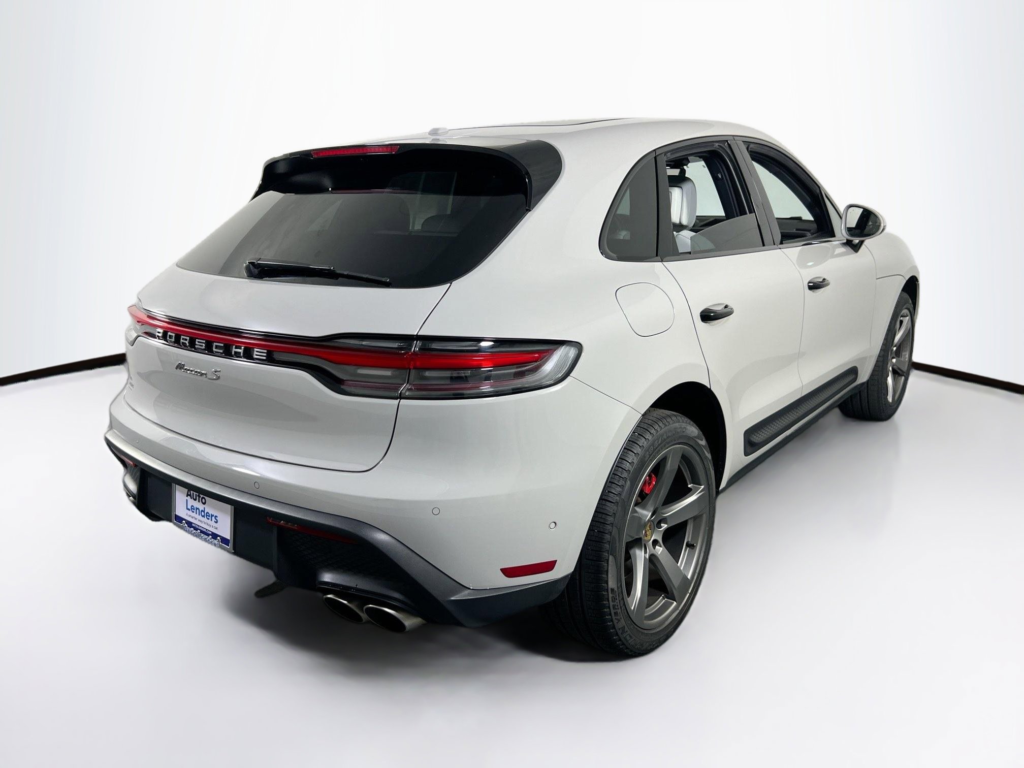 Used 2023 Porsche Macan S image 5
