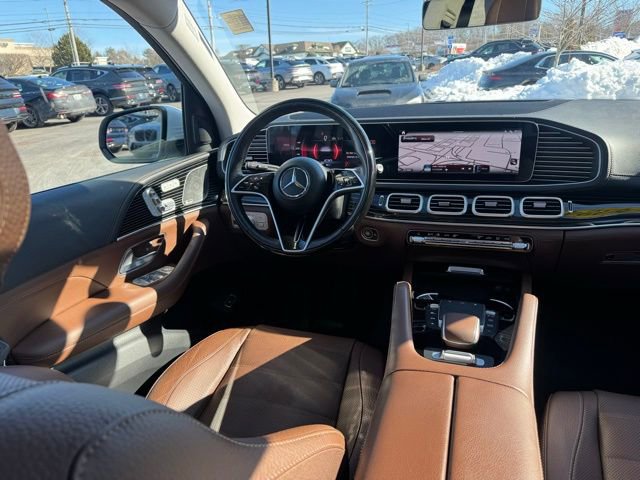 Used 2024 Mercedes-Benz GLS 450 4MATIC image 49