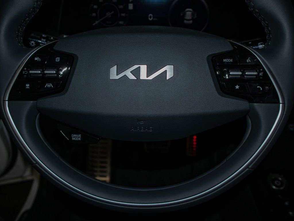 New 2023 Kia Niro Wave FWD image 12