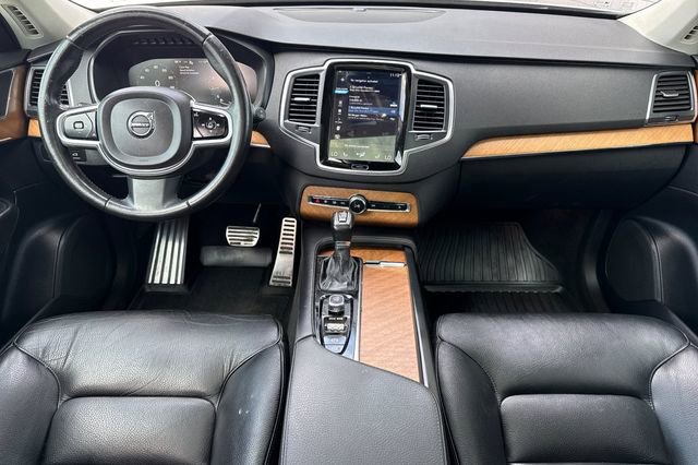 Used 2021 Volvo XC90 T5 Momentum w/ Protection Package Premier image 16