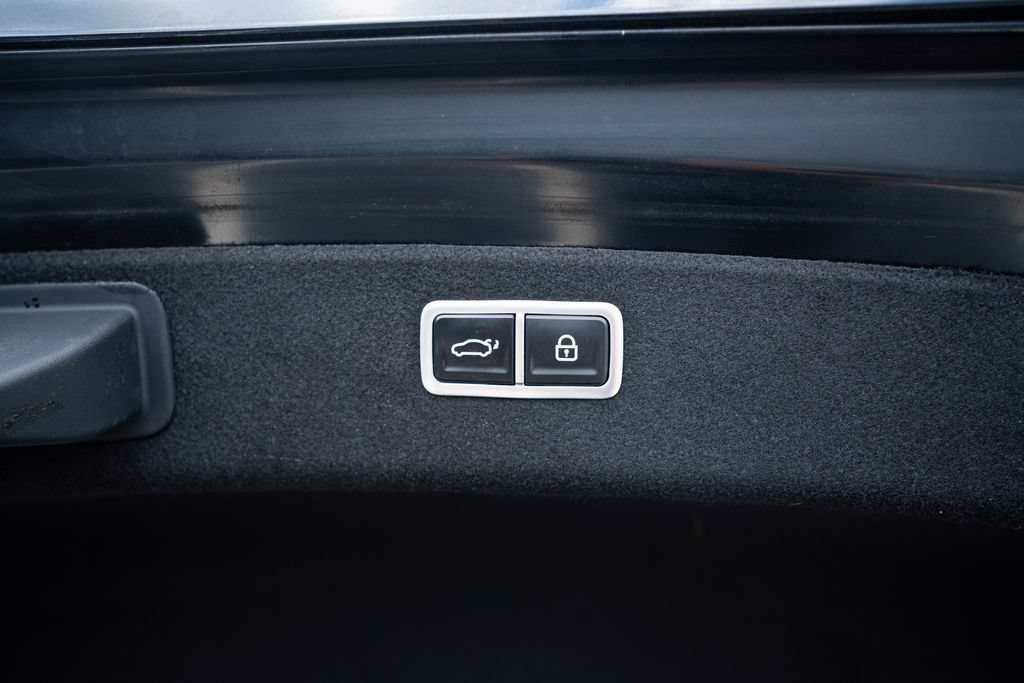 Used 2021 Genesis G80 2.5T w/ Advanced Package RWD image 56