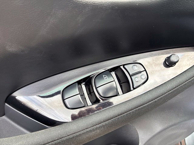 Certified 2025 Nissan Leaf SV Plus FWD image 16