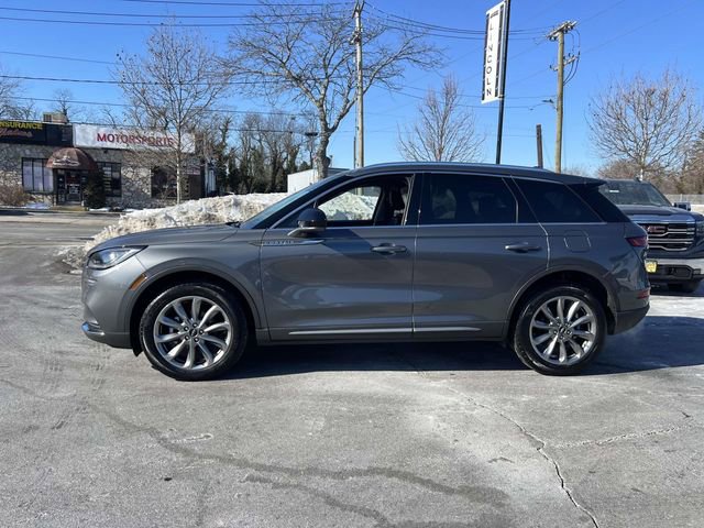 Used 2022 Lincoln Corsair AWD w/ Premium Package image 6