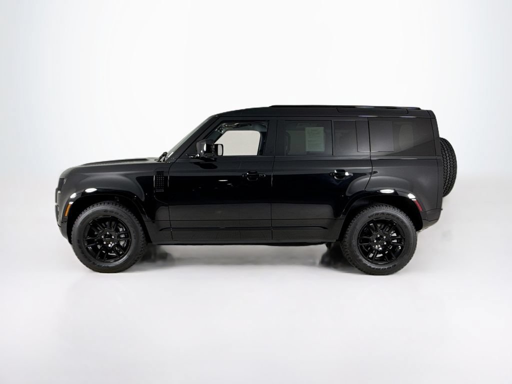 Used 2026 Land Rover Defender 110 X-Dynamic SE AWD/4WD image 2