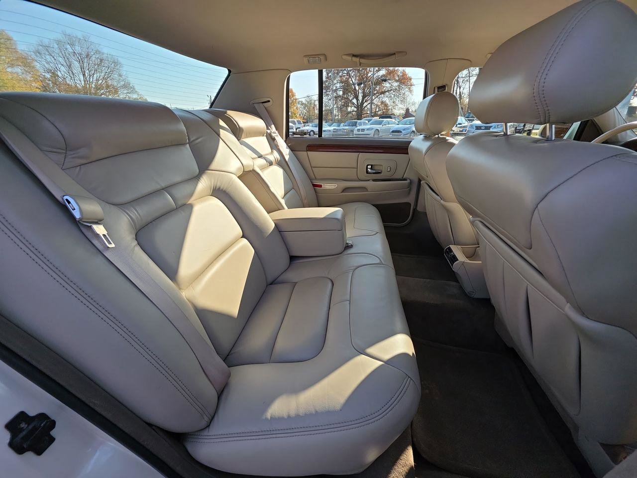Used 1998 Cadillac De Ville image 7