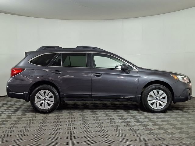 Used 2018 Subaru Outback 2.5i Premium AWD/4WD image 10