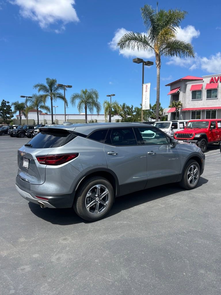 Used 2025 Chevrolet Blazer LT image 7