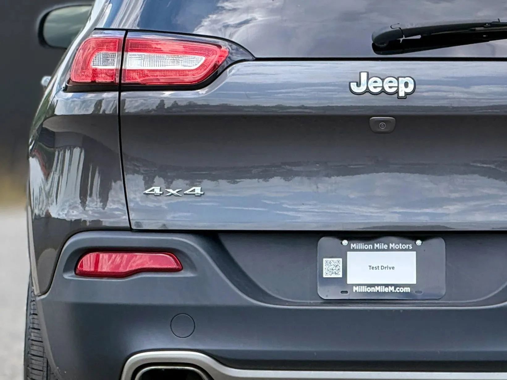 Used 2016 Jeep Cherokee Limited AWD/4WD image 13
