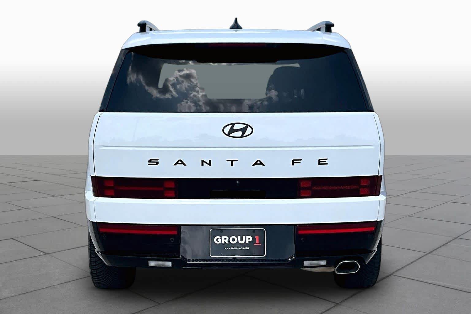 Used 2025 Hyundai Santa Fe Calligraphy FWD image 5
