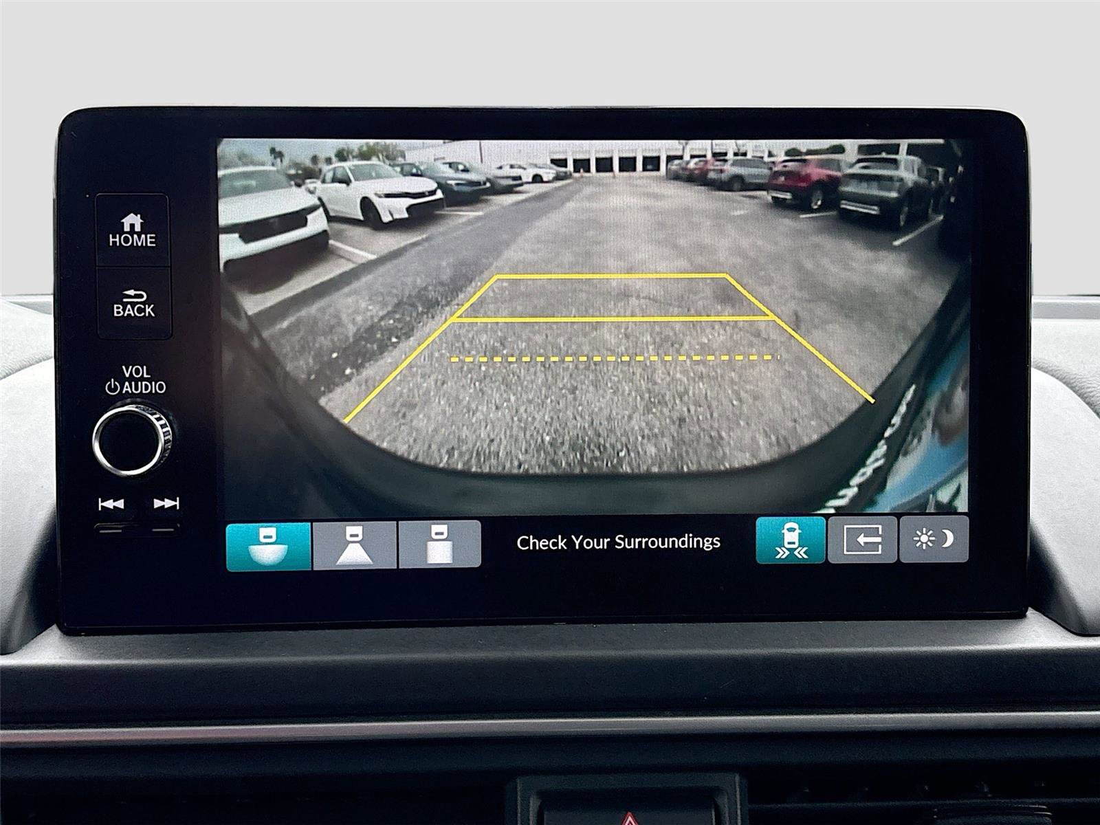 Certified 2025 Honda Pilot Touring image 16