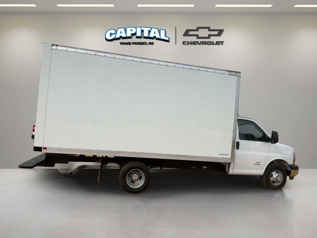 New 2024 Chevrolet Express 4500 w/ Power Convenience Package RWD image 6