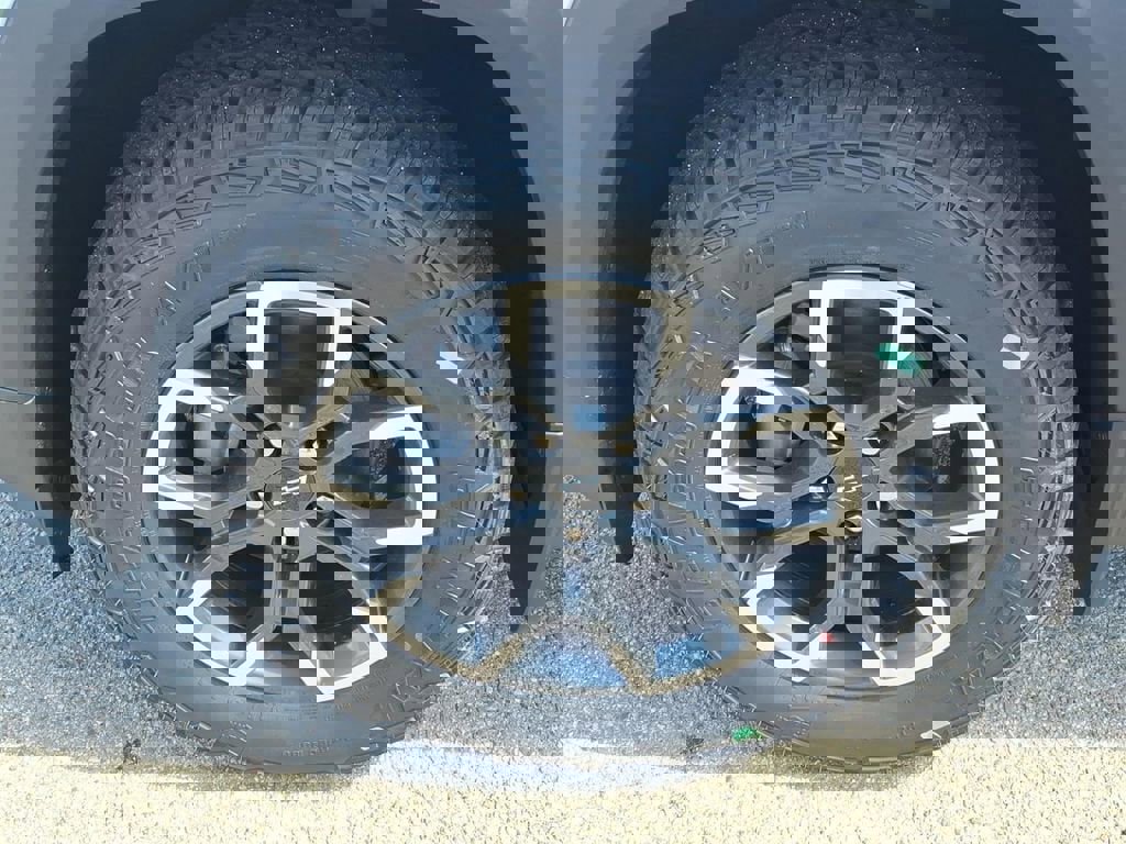 New 2026 Chevrolet Equinox ACTIV w/ Convenience Package III image 9