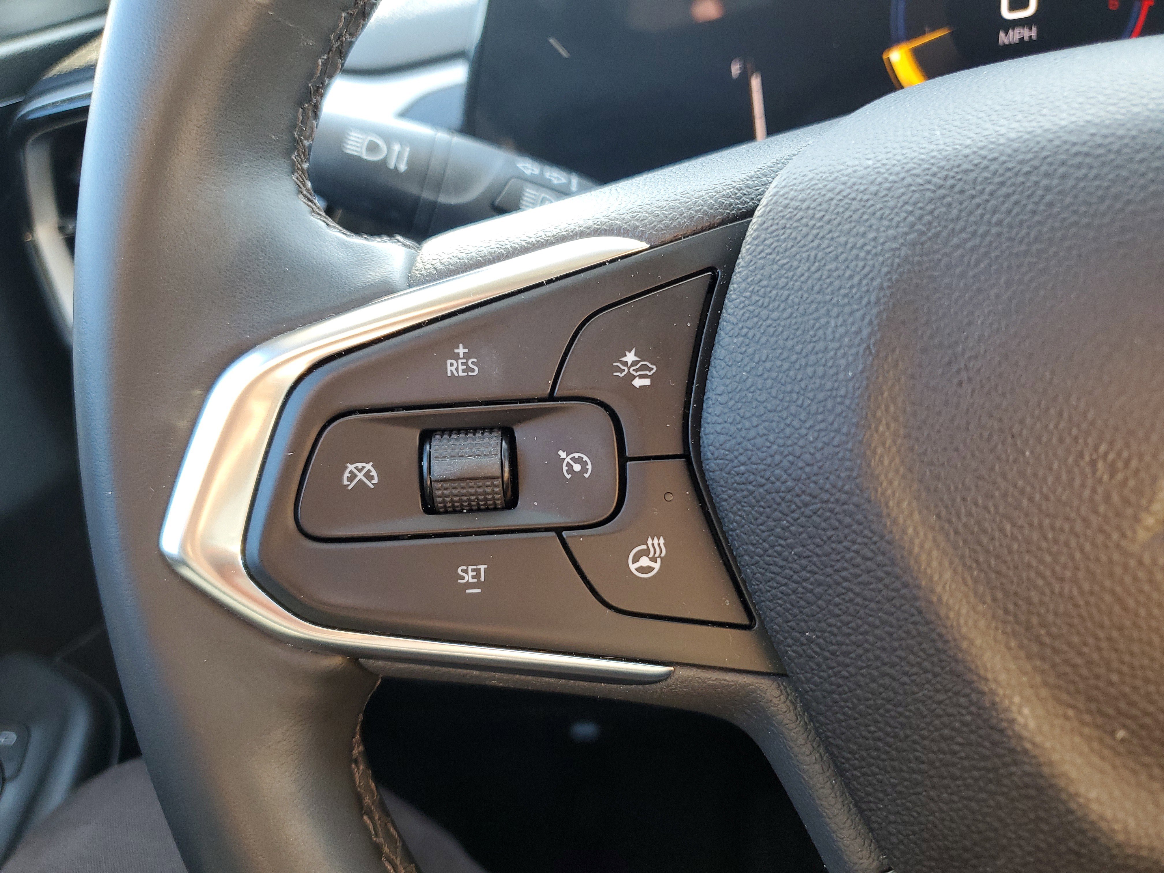 Used 2025 Chevrolet TrailBlazer LT w/ Convenience Package image 14