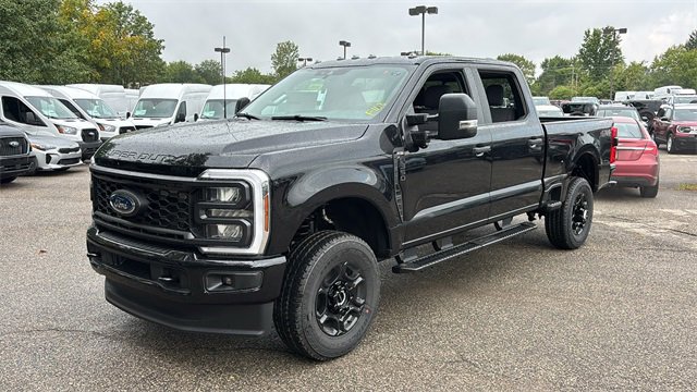 New 2026 Ford F350 XL image 2