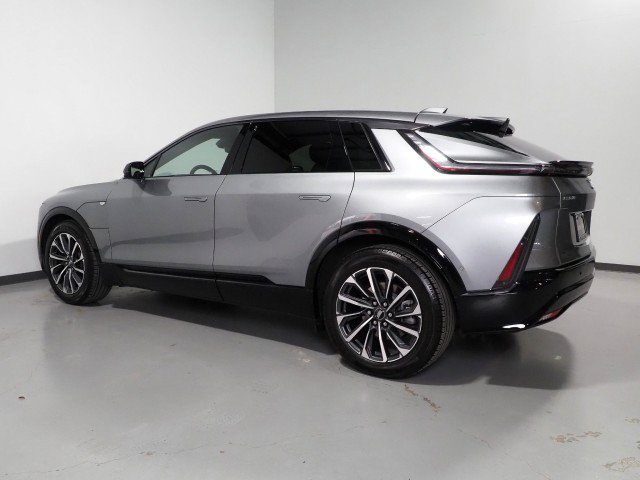 Used 2024 Cadillac Lyriq Sport w/ Nappa Leather Package image 8