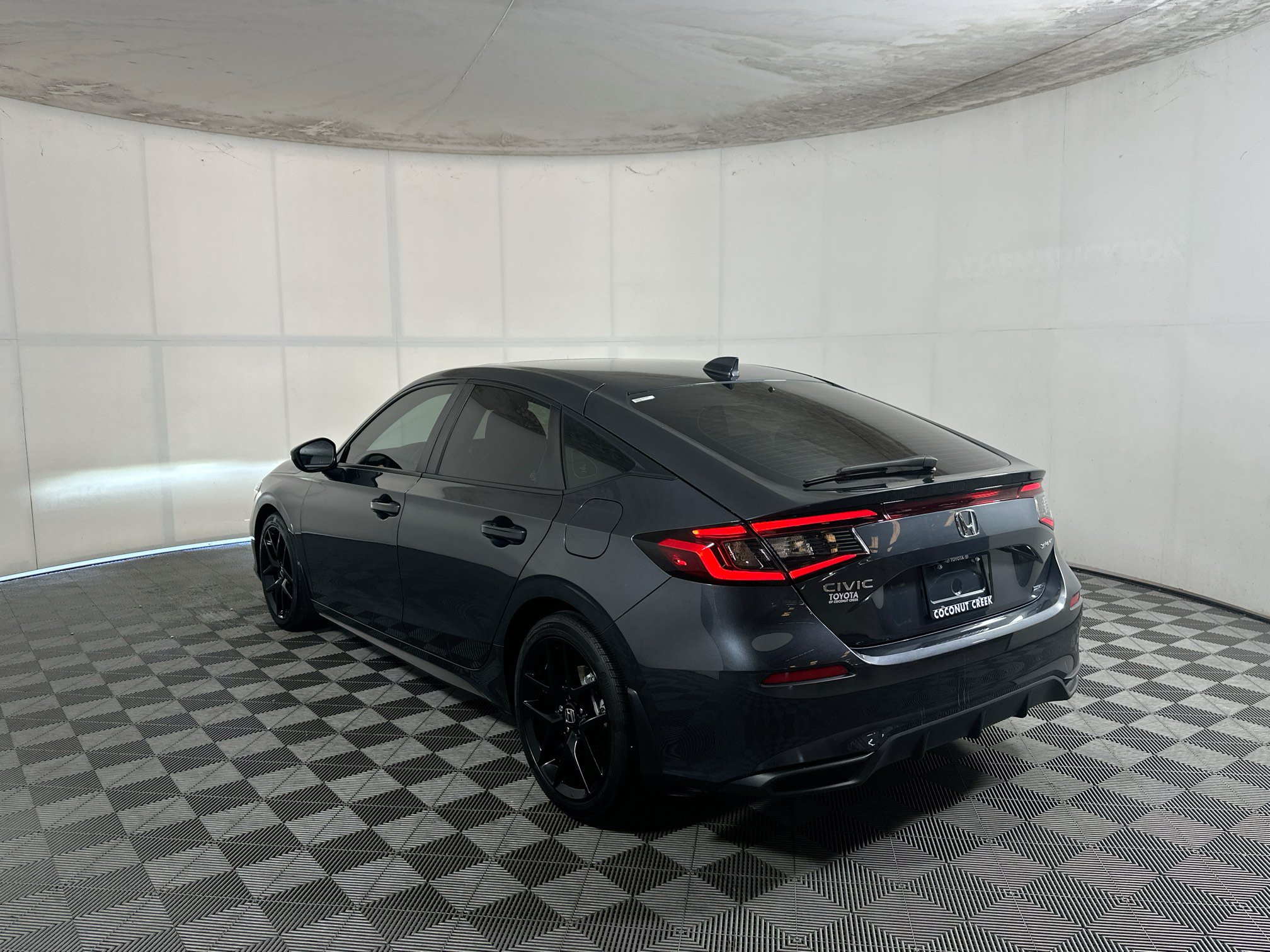 Used 2025 Honda Civic Sport image 5