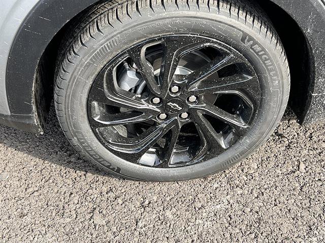 New 2027 Chevrolet Bolt RS FWD image 10